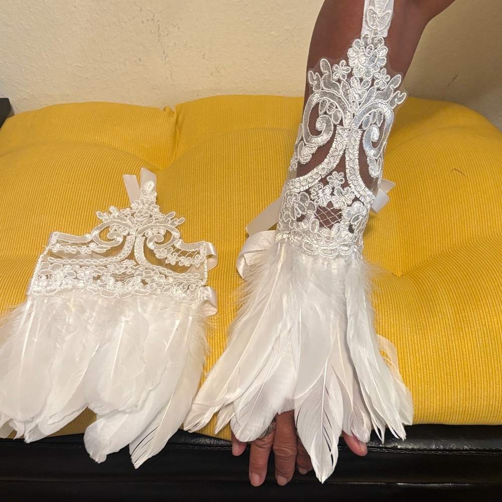 Elegant White Lace and Feather Gloves